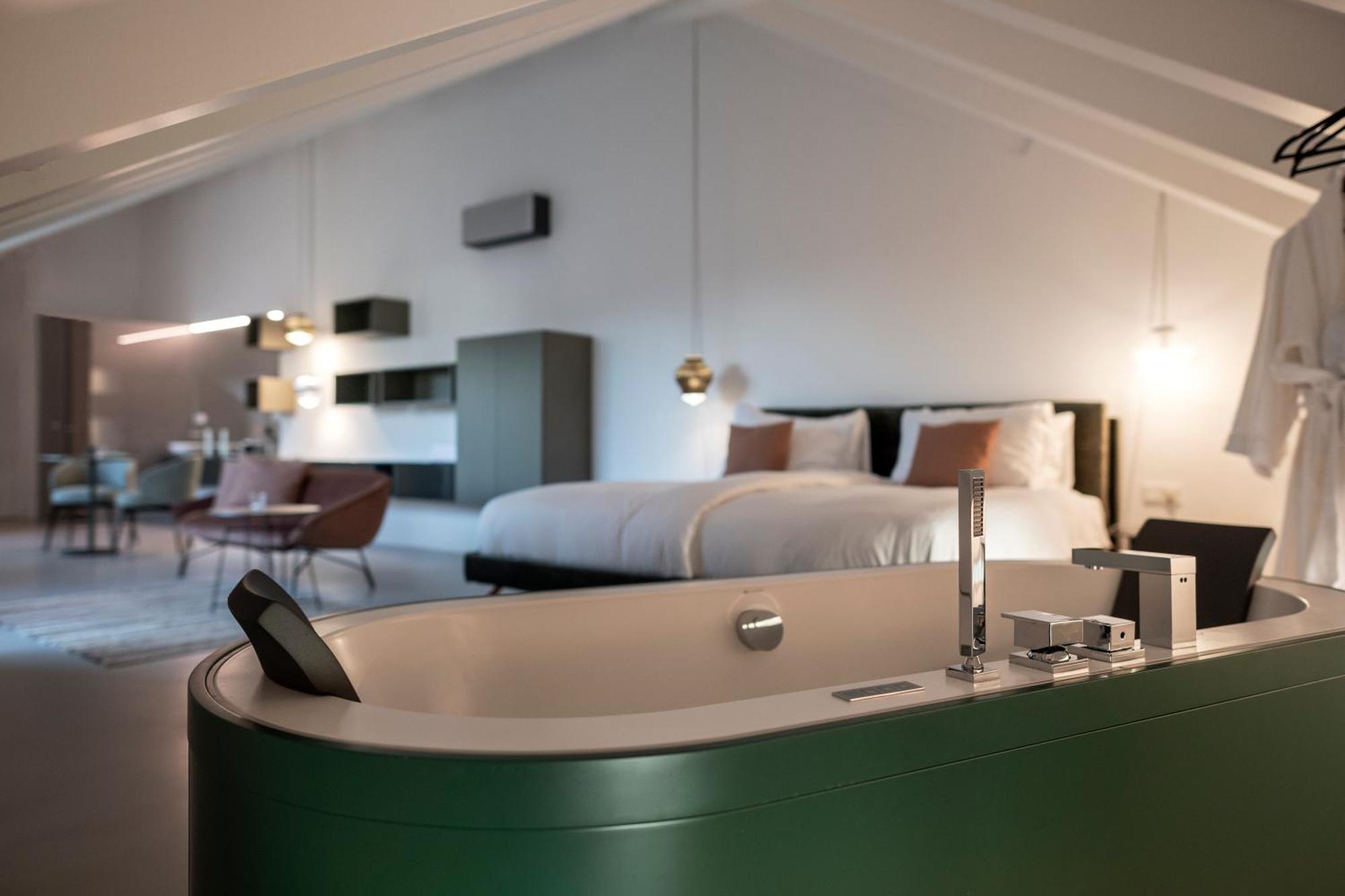 Designhotel Gius La Residenza 칼다로 객실 사진
